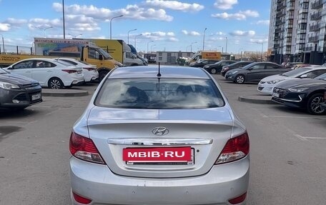 Hyundai Solaris II рестайлинг, 2012 год, 650 000 рублей, 5 фотография