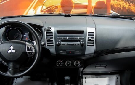 Mitsubishi Outlander III рестайлинг 3, 2011 год, 1 100 000 рублей, 10 фотография