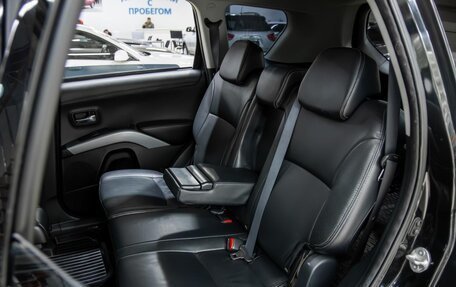 Mitsubishi Outlander III рестайлинг 3, 2011 год, 1 100 000 рублей, 21 фотография