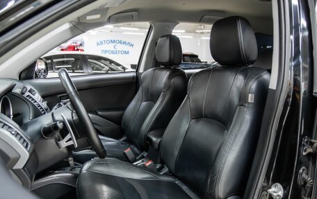 Mitsubishi Outlander III рестайлинг 3, 2011 год, 1 100 000 рублей, 11 фотография