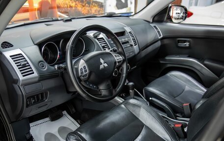 Mitsubishi Outlander III рестайлинг 3, 2011 год, 1 100 000 рублей, 8 фотография