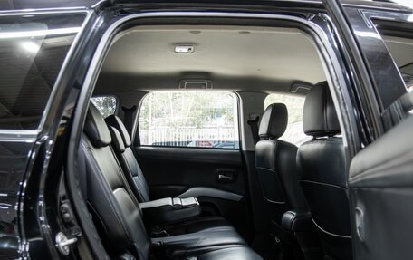 Mitsubishi Outlander III рестайлинг 3, 2011 год, 1 100 000 рублей, 20 фотография