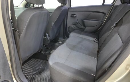 Renault Logan II, 2017 год, 720 000 рублей, 15 фотография