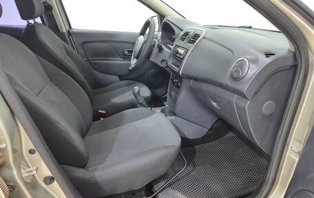 Renault Logan II, 2017 год, 720 000 рублей, 13 фотография