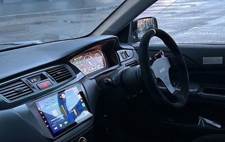 Mitsubishi Lancer Evolution VIII, 2003 год, 3 050 000 рублей, 6 фотография