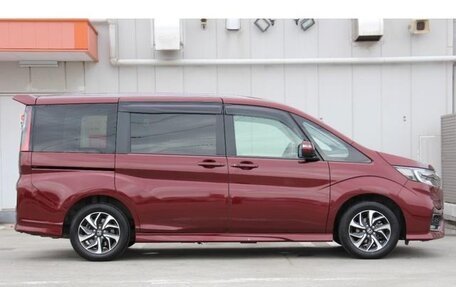 Honda Stepwgn IV, 2021 год, 2 250 000 рублей, 4 фотография