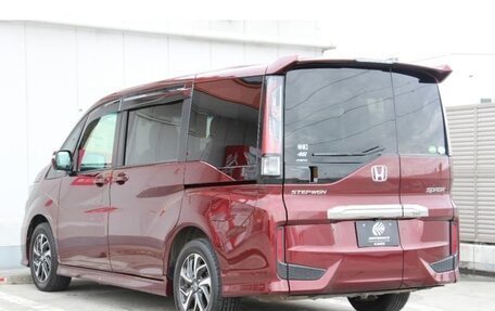 Honda Stepwgn IV, 2021 год, 2 250 000 рублей, 24 фотография