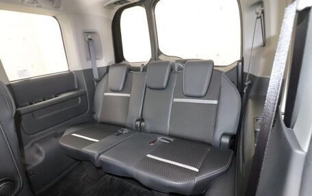 Honda Stepwgn IV, 2021 год, 2 300 000 рублей, 9 фотография