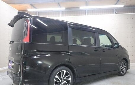 Honda Stepwgn IV, 2021 год, 2 300 000 рублей, 15 фотография