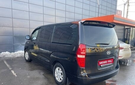 Hyundai Grand Starex Grand Starex I рестайлинг 2, 2012 год, 1 690 000 рублей, 2 фотография