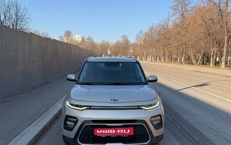 KIA Soul II рестайлинг, 2019 год, 2 500 000 рублей, 2 фотография