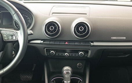 Audi A3, 2019 год, 1 930 000 рублей, 18 фотография