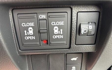 Honda Stepwgn, 2025 год, 2 708 080 рублей, 28 фотография