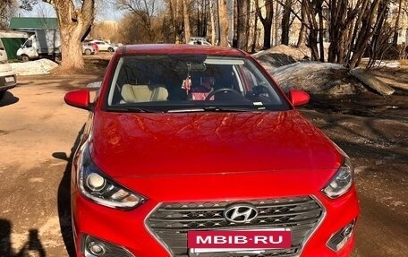 Hyundai Solaris II рестайлинг, 2019 год, 1 700 000 рублей, 2 фотография
