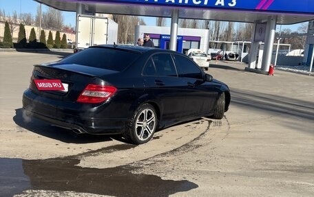 Mercedes-Benz C-Класс, 2008 год, 890 000 рублей, 4 фотография