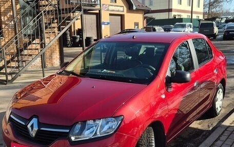 Renault Logan II, 2018 год, 880 000 рублей, 3 фотография