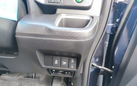 Honda Stepwgn IV, 2018 год, 2 430 000 рублей, 7 фотография