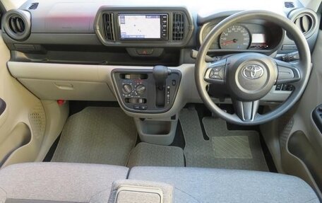 Toyota Passo III, 2022 год, 780 000 рублей, 10 фотография