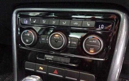 Volkswagen Beetle, 2017 год, 1 240 000 рублей, 15 фотография