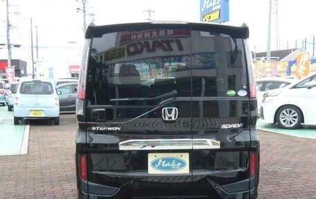 Honda Stepwgn IV, 2021 год, 2 400 000 рублей, 15 фотография