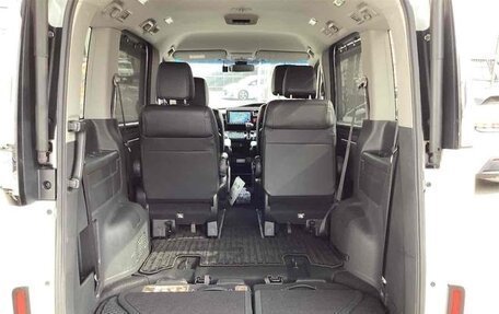 Honda Stepwgn IV, 2021 год, 2 350 000 рублей, 15 фотография