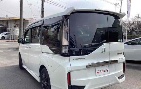 Honda Stepwgn IV, 2021 год, 2 350 000 рублей, 18 фотография