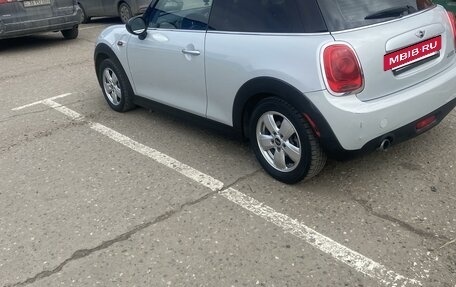 MINI Hatch, 2015 год, 1 270 000 рублей, 3 фотография