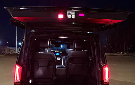 Mercedes-Benz V-Класс, 2017 год, 4 390 000 рублей, 6 фотография