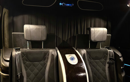 Mercedes-Benz V-Класс, 2017 год, 4 390 000 рублей, 14 фотография