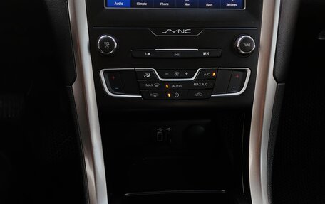 Ford Fusion (North America) II, 2018 год, 1 100 000 рублей, 13 фотография