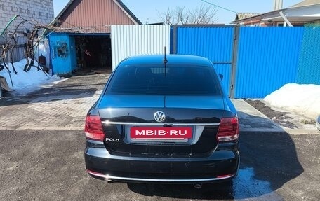 Volkswagen Polo VI (EU Market), 2017 год, 1 350 000 рублей, 2 фотография