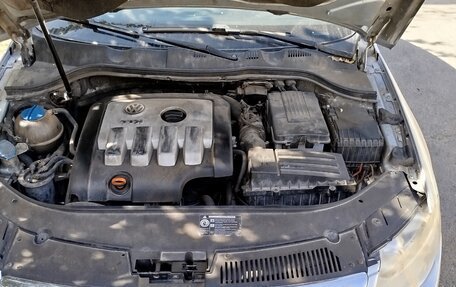 Volkswagen Passat B6, 2005 год, 380 000 рублей, 2 фотография