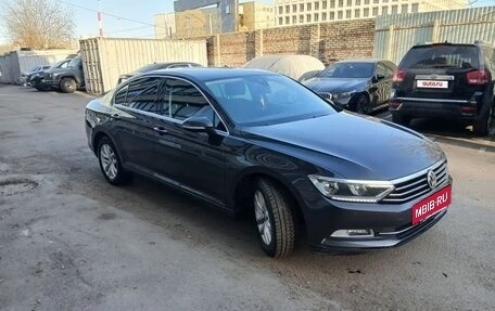 Volkswagen Passat B8 рестайлинг, 2019 год, 2 450 000 рублей, 3 фотография