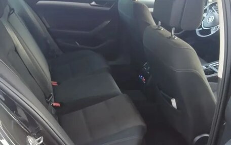 Volkswagen Passat B8 рестайлинг, 2019 год, 2 450 000 рублей, 10 фотография