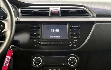 KIA Rio IV, 2019 год, 1 575 000 рублей, 10 фотография