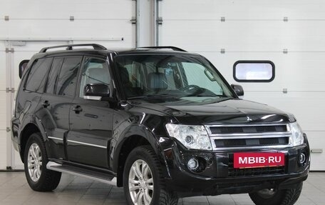 Mitsubishi Pajero IV, 2013 год, 2 500 000 рублей, 3 фотография