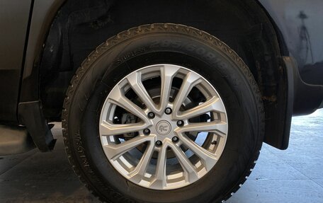 Nissan Armada II, 2005 год, 1 057 000 рублей, 19 фотография