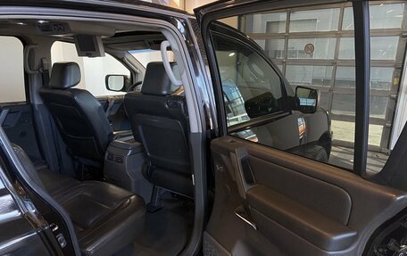 Nissan Armada II, 2005 год, 1 057 000 рублей, 25 фотография