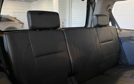 Nissan Armada II, 2005 год, 1 057 000 рублей, 38 фотография