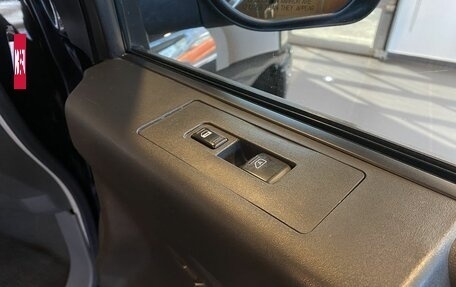 Nissan Armada II, 2005 год, 1 057 000 рублей, 27 фотография