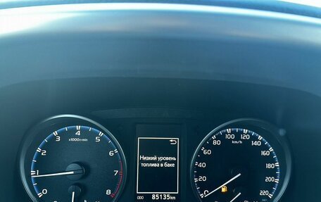 Toyota RAV4, 2018 год, 2 260 000 рублей, 15 фотография