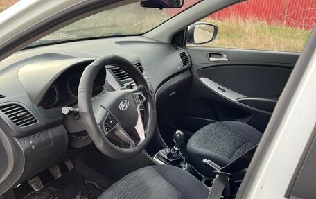 Hyundai Solaris II рестайлинг, 2014 год, 690 000 рублей, 8 фотография