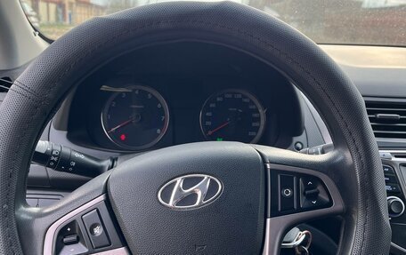 Hyundai Solaris II рестайлинг, 2014 год, 690 000 рублей, 7 фотография