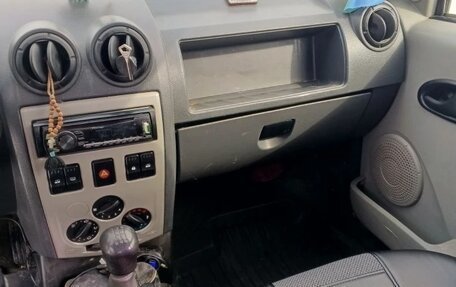 Renault Logan I, 2006 год, 263 000 рублей, 10 фотография