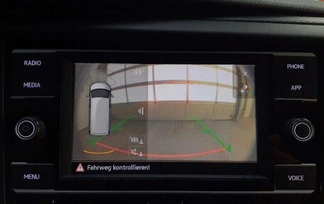 Volkswagen Transporter T6 рестайлинг, 2021 год, 2 410 000 рублей, 9 фотография