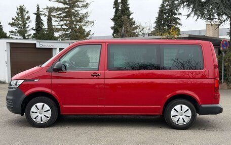 Volkswagen Transporter T6 рестайлинг, 2021 год, 2 410 000 рублей, 5 фотография