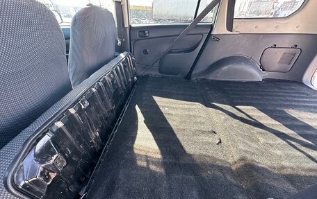 Toyota Succeed I рестайлинг, 2003 год, 370 000 рублей, 18 фотография