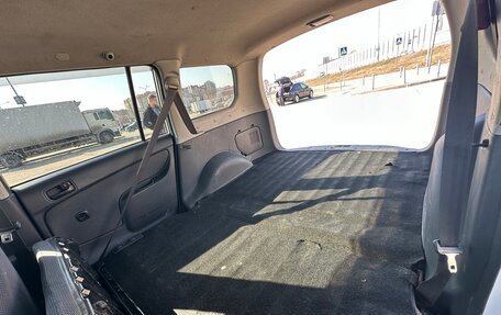 Toyota Succeed I рестайлинг, 2003 год, 370 000 рублей, 19 фотография