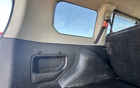 Toyota Succeed I рестайлинг, 2003 год, 370 000 рублей, 16 фотография