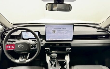 Toyota RAV4, 2025 год, 5 140 000 рублей, 17 фотография